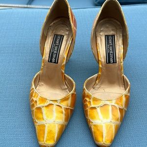 Stuart Weitzman pumps